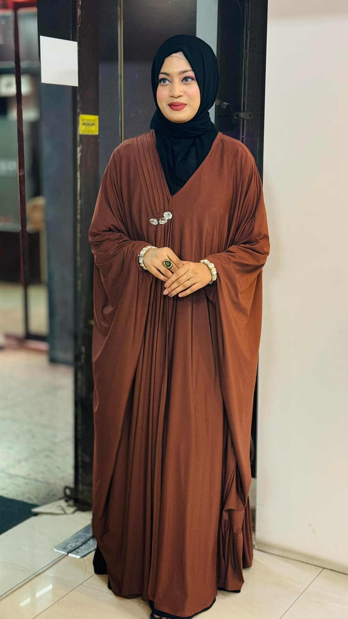 IMG_3136 Facebook Abaya - Image 1